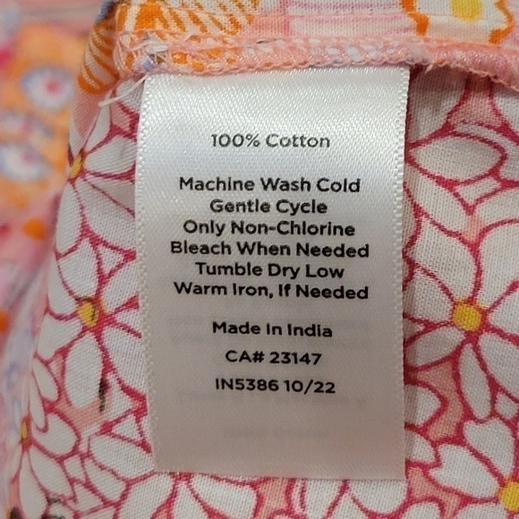 Talbots Women's Floral ruffle vneck side slit top size Medium petite - Picture 7 of 7